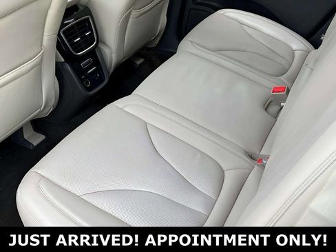 Used 2022 Lincoln Nautilus Reserve FWD image 16