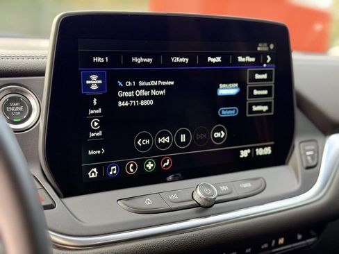 Used 2025 Chevrolet Blazer LT image 13