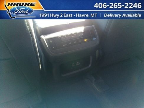 Used 2025 Nissan Pathfinder SV AWD/4WD image 9