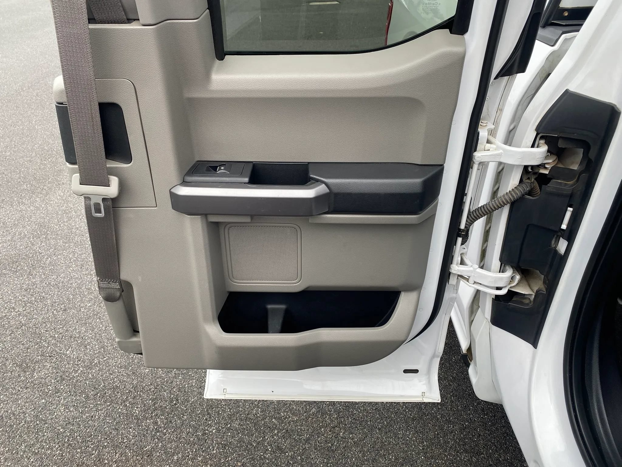 Used 2019 Ford F150 XLT w/ Equipment Group 301A Mid RWD image 26