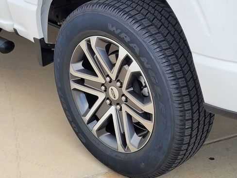 Used 2022 Ford F150 XL w/ STX Appearance Package AWD/4WD image 8