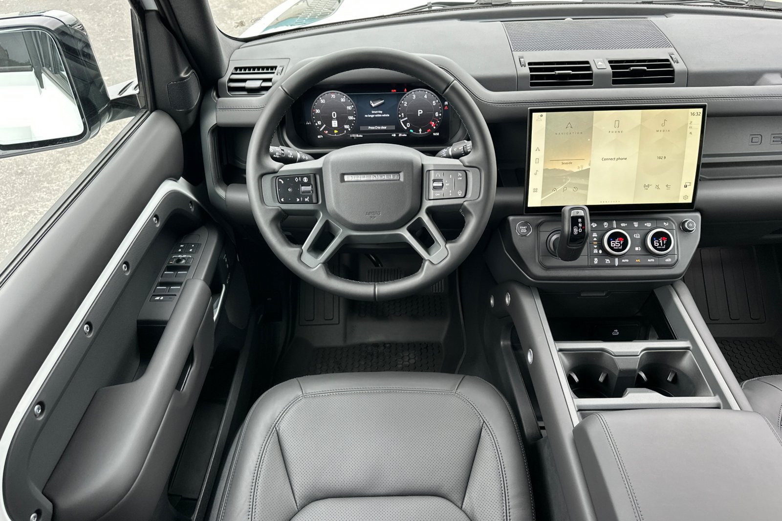 New 2026 Land Rover Defender 110 X-Dynamic SE AWD/4WD image 14