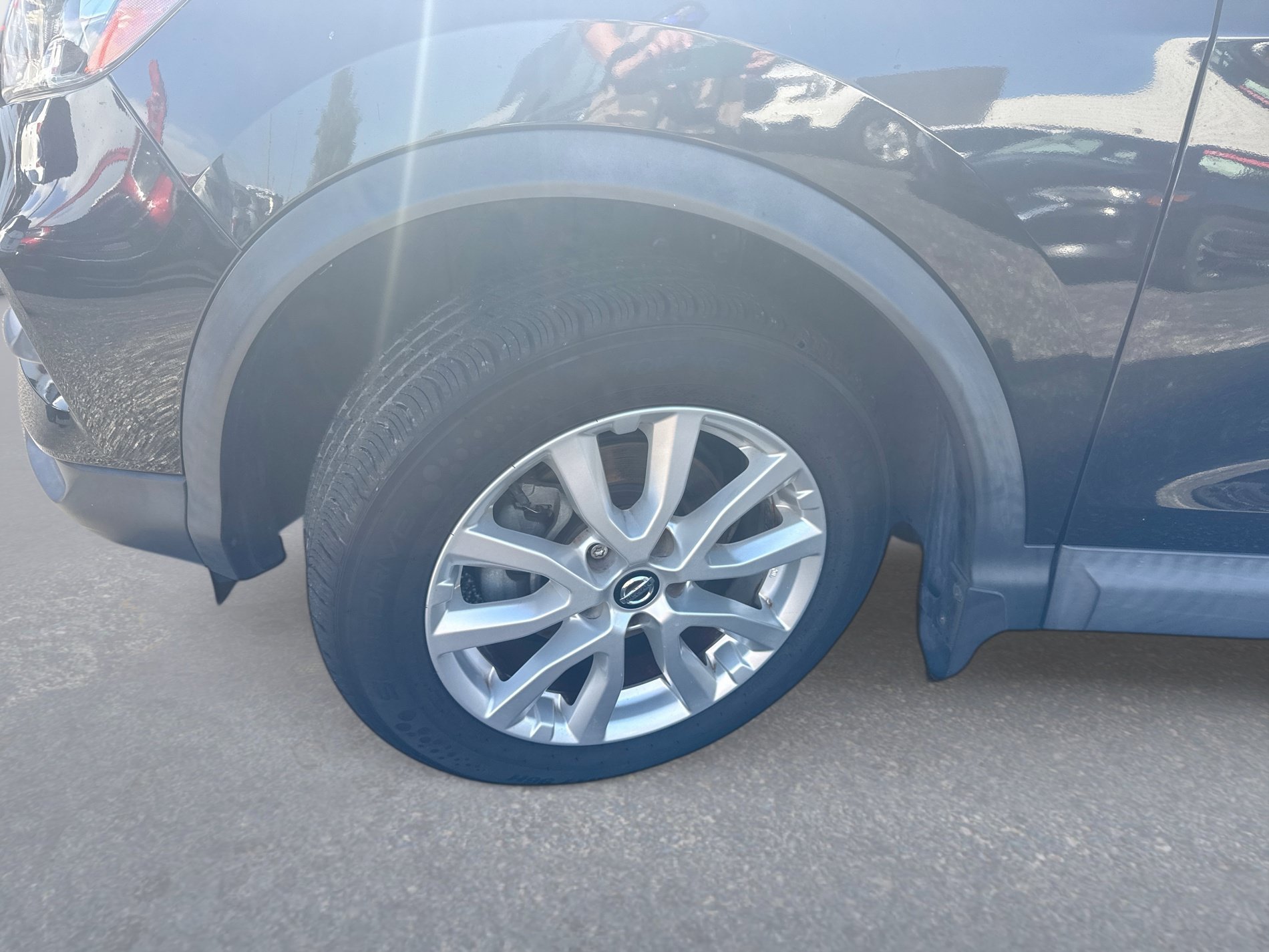 Used 2020 Nissan Rogue Sport SV FWD image 11
