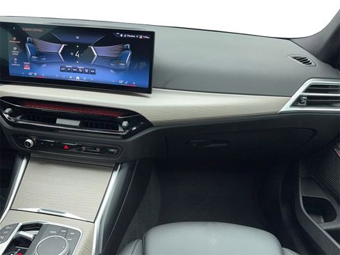 Used 2025 BMW 330i Sedan image 19