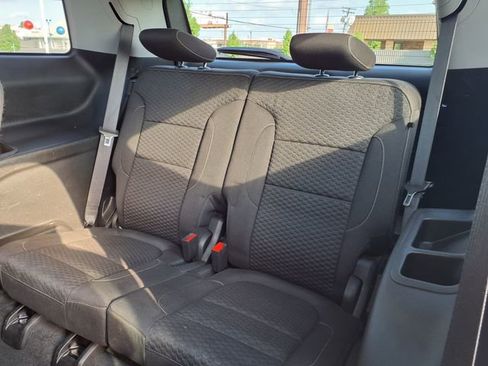 Used 2018 GMC Acadia SLE FWD image 20