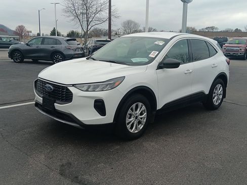 Used 2024 Ford Escape Active w/ Tech Pack #1 image 9