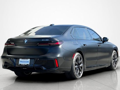 Used 2023 BMW i7 xDrive60 w/ Executive Package 2 AWD/4WD image 5