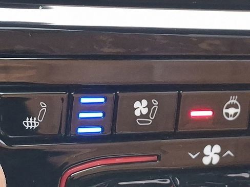 Used 2023 Jeep Grand Cherokee L Summit image 22