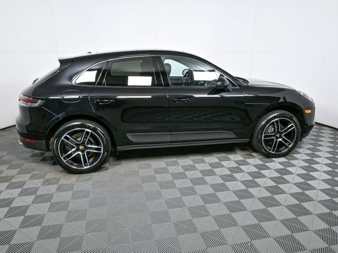 Certified 2020 Porsche Macan AWD/4WD image 28