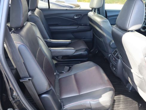 Used 2020 Honda Pilot Black Edition image 41