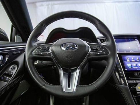Used 2017 INFINITI Q60 Red Sport 400 image 45