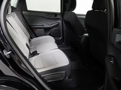 Used 2023 Ford Escape Active image 10
