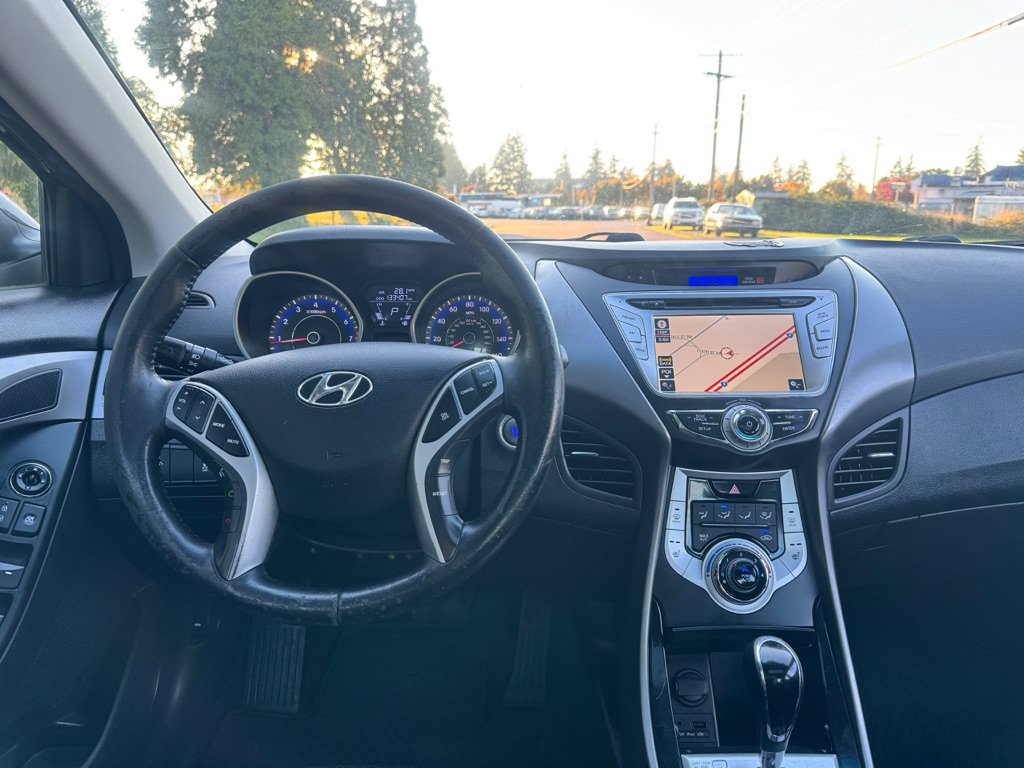 Used 2012 Hyundai Elantra Limited w/ Technology Pkg 5 FWD image 9