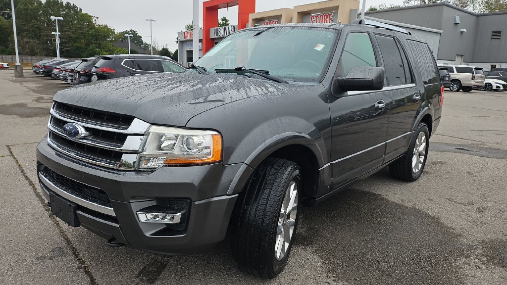 Used 2017 Ford Expedition Limited w/ Equipment Group 301A AWD/4WD image 21