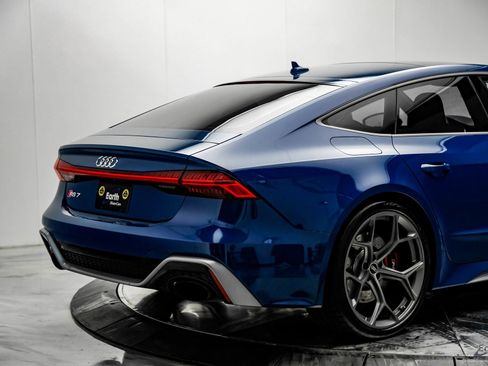 Used 2024 Audi RS 7 Performance w/ Executive Package image 14