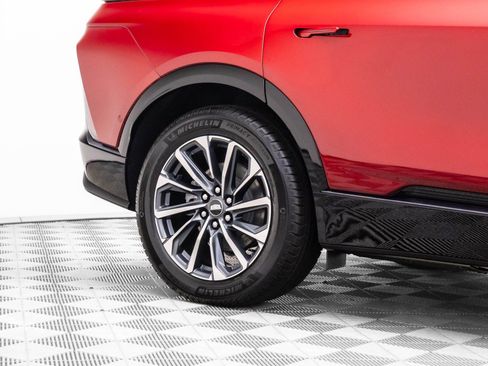 New 2026 Cadillac Lyriq Sport image 32