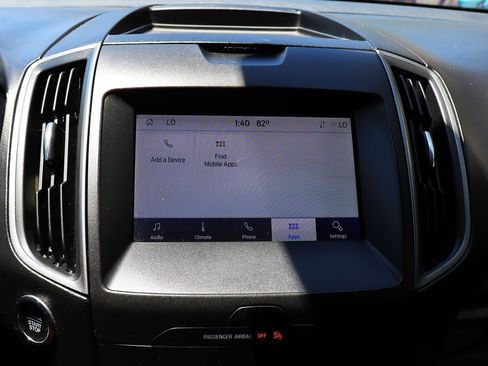Used 2020 Ford Edge SE FWD image 48