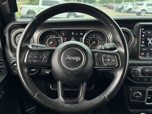 Used 2022 Jeep Wrangler Unlimited Sport AWD/4WD image 13