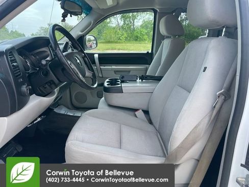 Used 2010 Chevrolet Silverado 1500 LT w/ Power Pack Plus AWD/4WD image 17