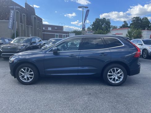 Used 2021 Volvo XC60 T5 Momentum w/ Advanced Package AWD/4WD image 4