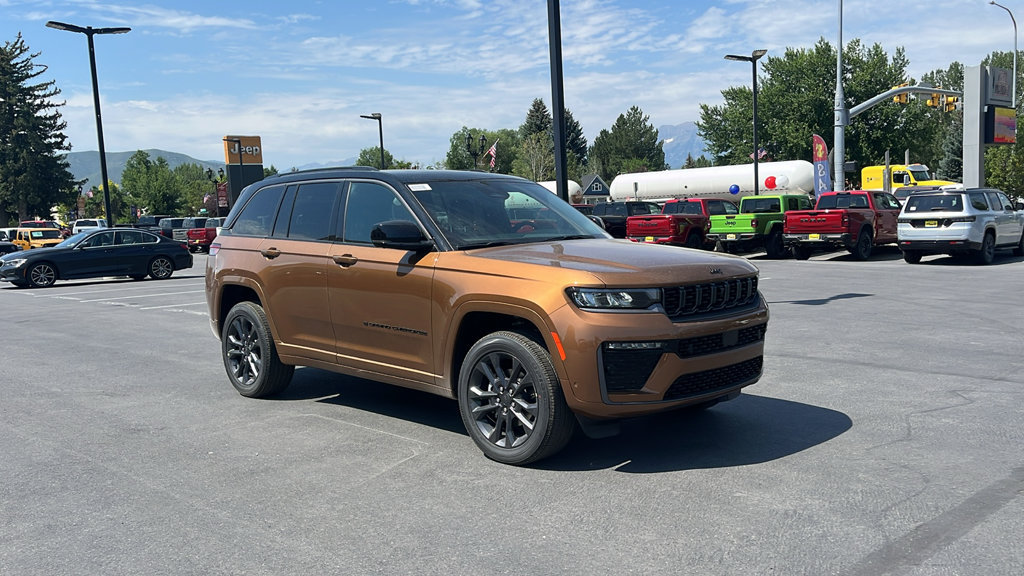 New 2026 Jeep Grand Cherokee Limited AWD/4WD image 3