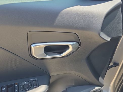 New 2026 Kia K4 FWD image 19