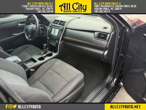 Used 2016 Toyota Camry LE FWD image 13