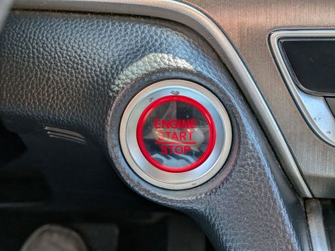 Used 2018 Honda Accord LX image 24