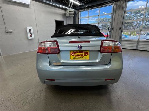 Used 2011 Saab 9-3 2.0T image 4
