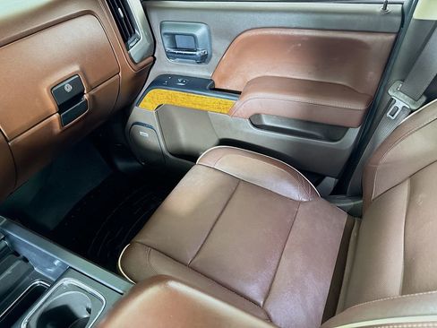 Used 2016 Chevrolet Silverado 2500 High Country w/ Duramax Plus Package AWD/4WD image 23