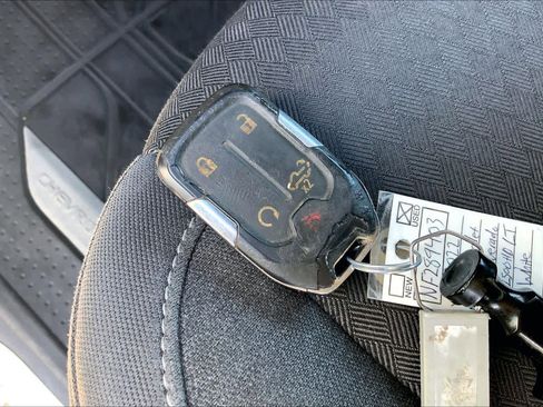 Used 2022 Chevrolet Silverado 2500 LT w/ Convenience Package image 14