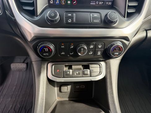 Used 2023 GMC Acadia SLE w/ Driver Convenience Package AWD/4WD image 20