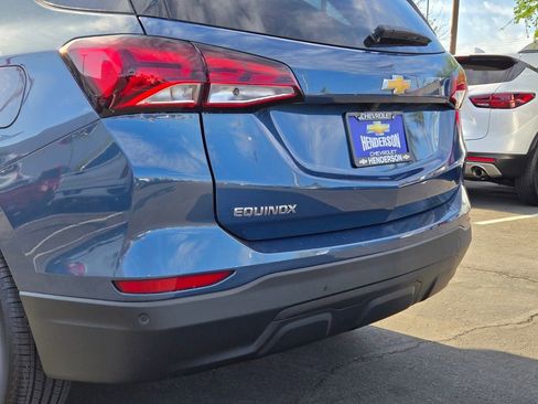 Used 2024 Chevrolet Equinox LS w/ LS Convenience Package FWD image 5