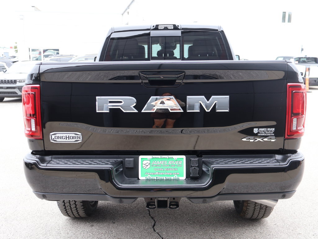 New 2027 RAM 2500 Limited AWD/4WD image 4
