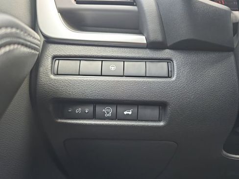 New 2026 Nissan Rogue SV AWD/4WD image 10