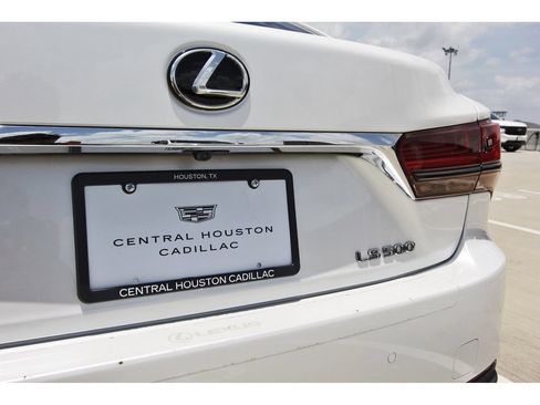 Used 2022 Lexus LS 500 RWD image 29