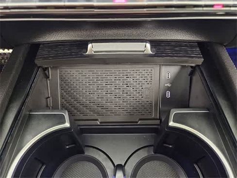 Used 2025 Mercedes-Benz GLE 53 AMG 4MATIC image 31