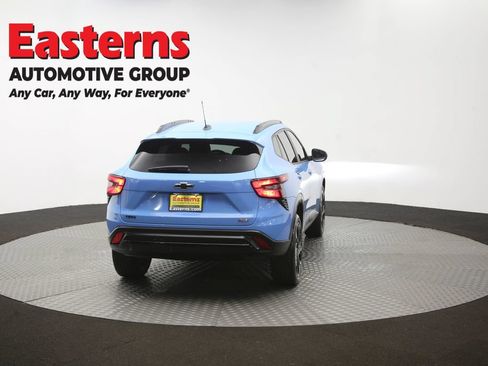 Used 2024 Chevrolet Trax RS w/ Driver Confidence Package FWD image 38