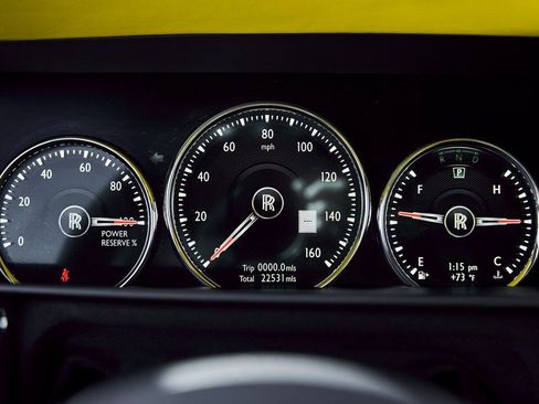 Used 2022 Rolls-Royce Cullinan Black Badge w/ Dark Exterior Package image 68