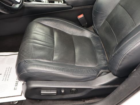 Used 2018 Honda Accord Touring image 15