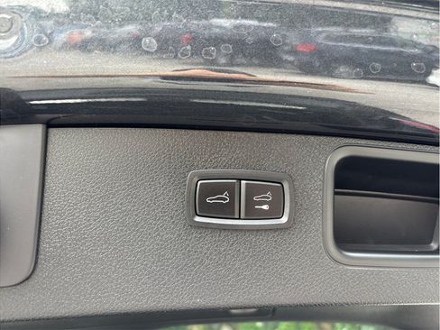 Used 2022 Porsche Macan S AWD/4WD image 52
