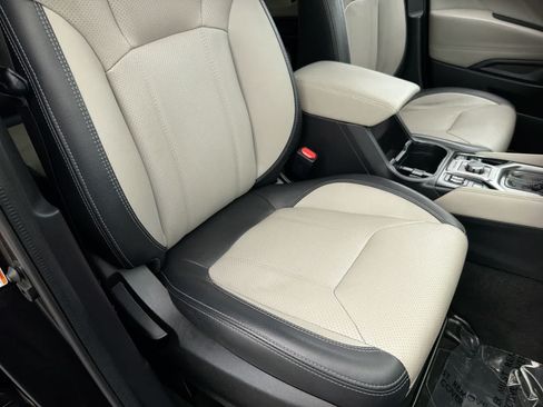 Used 2019 Subaru Forester Limited AWD/4WD image 23