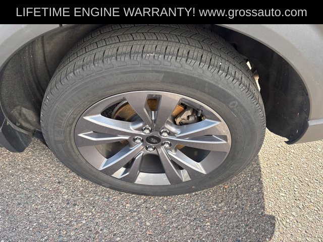 Used 2024 Ford Explorer XLT w/ Equipment Group 202A AWD/4WD image 9