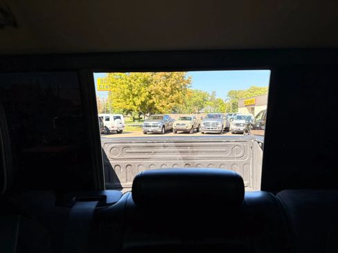 Used 2022 RAM 2500 Laramie AWD/4WD image 29