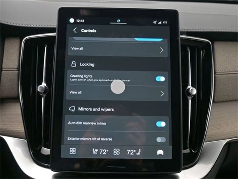 New 2026 Volvo XC90 B6 Ultra image 18