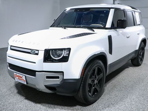 Used 2020 Land Rover Defender 110 S AWD/4WD image 34
