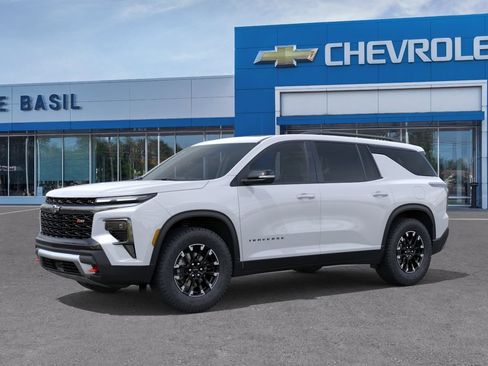 New 2026 Chevrolet Traverse Z71 w/ Driver Confidence Package AWD/4WD image 2