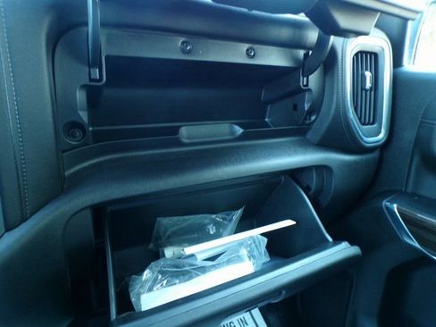 Used 2022 Chevrolet Silverado 1500 LT Trail Boss w/ Bed Protection Package image 30