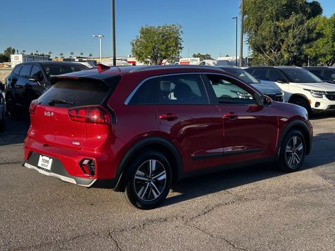 Certified 2022 Kia Niro LXS image 7
