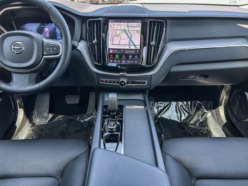 Used 2025 Volvo XC60 B5 Core w/ Protection Package Premier AWD/4WD image 14